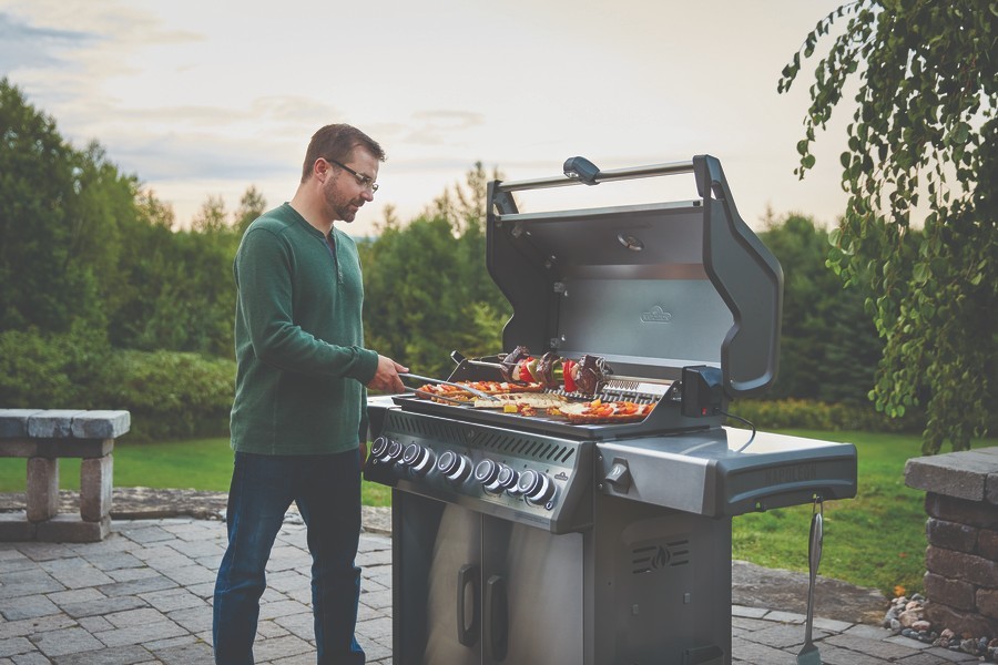 seria grilli gazowych Napoleon Rogue