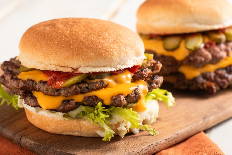 smash burger z planchy