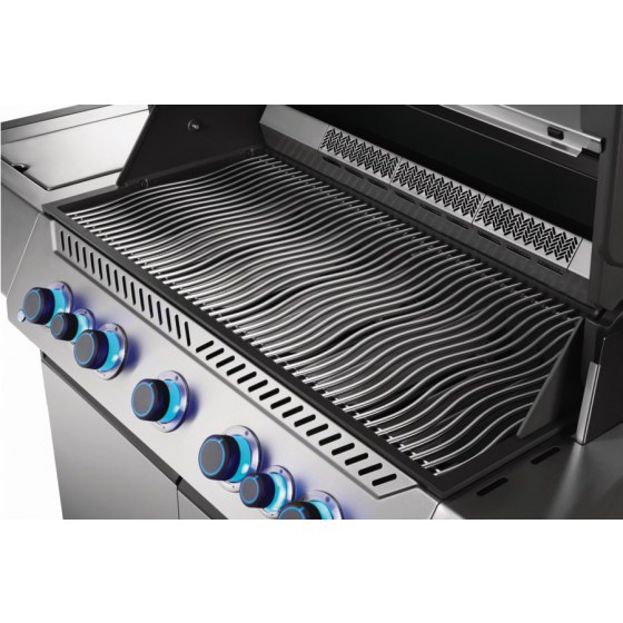 Napoleon Prestige 665 z palnikiem do steków i rożna