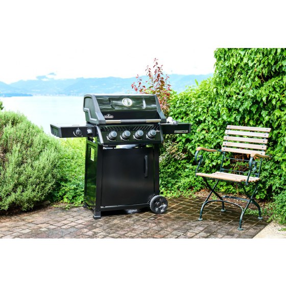 Napoleon Freestyle 425 z kuchenką boczną