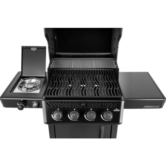 Napoleon Freestyle 425 z palnikiem do steków