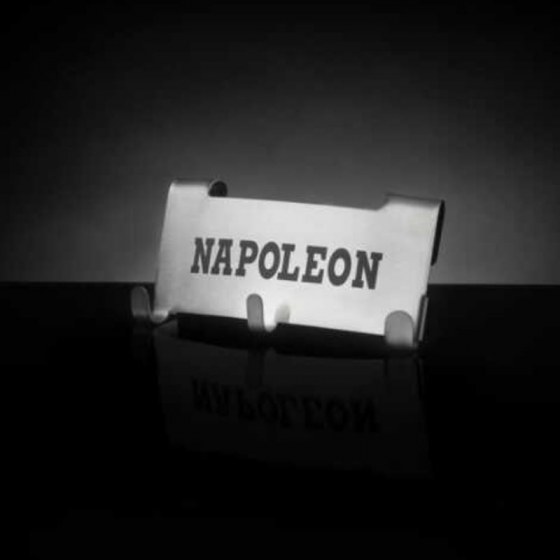 Wieszak na akcesoria Napoleon do grilli węglowych