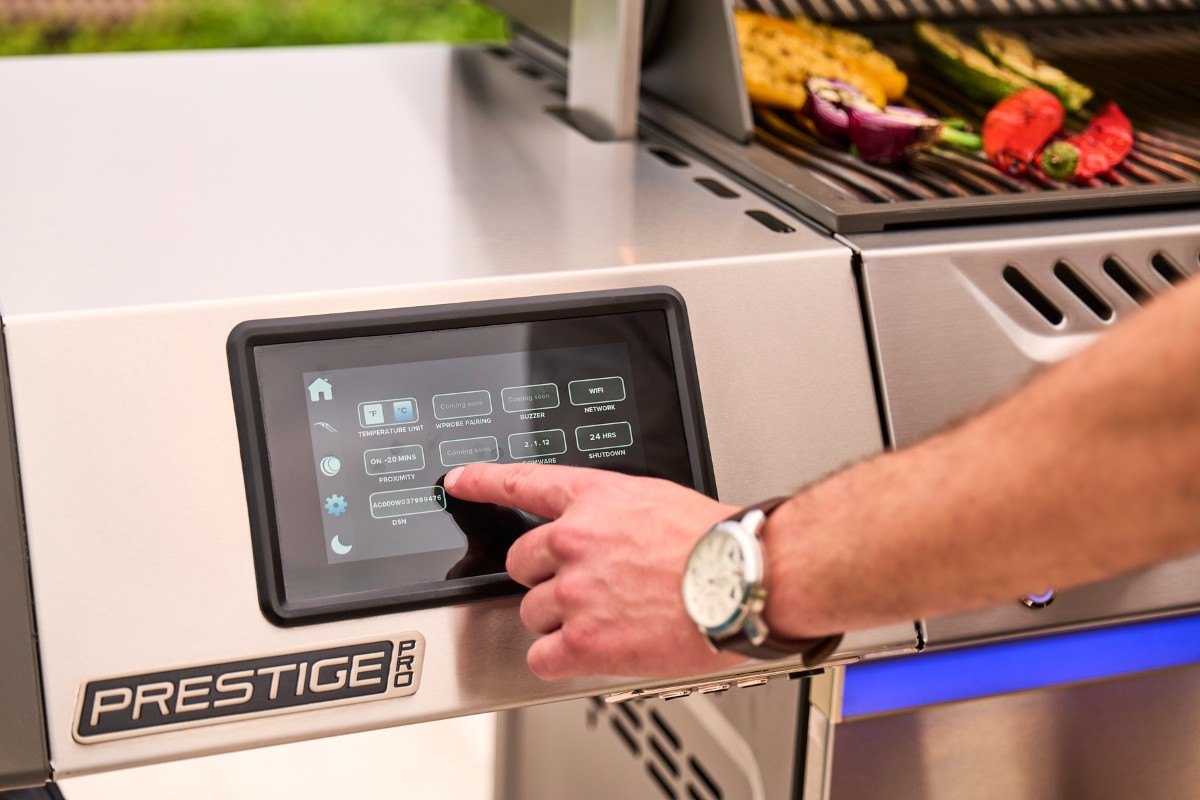 7-calowy dotykowy wyświetlacz Napoleon Prestige PRO 500